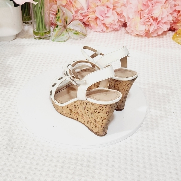 CHARLES David Lemur White Cork Wedges Size 7M - Picture 2 of 9